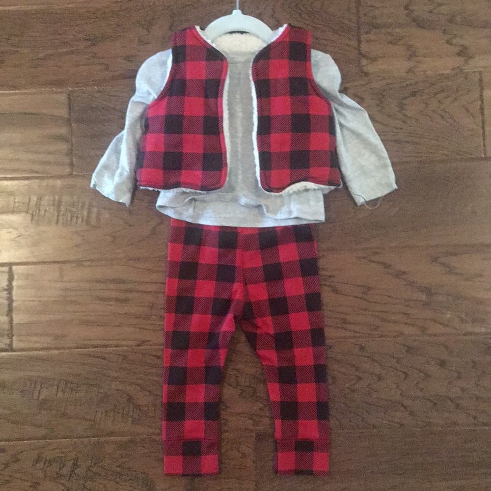 MudPie outfit set 6-9 months